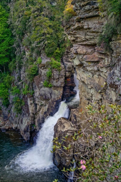 Linville Falls, which is a waterfall viewed  from above in a gorge