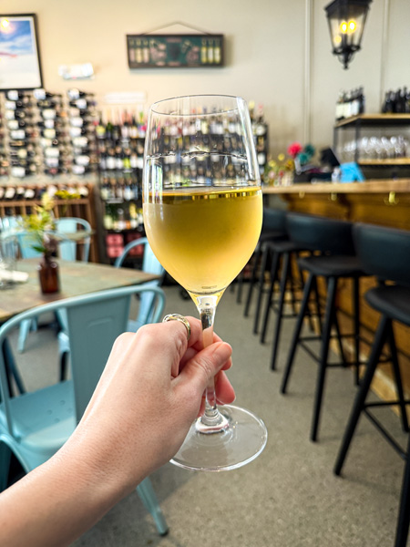 Quench White Wine