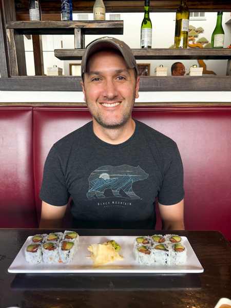 Soba Sushi & Noodles lunch special sushi rolls